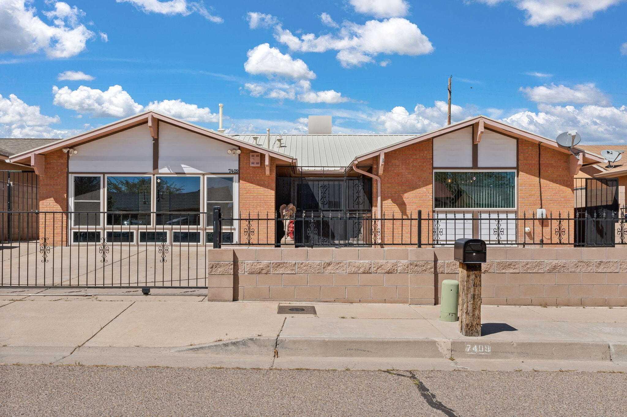 7409 Fremont, 1060804, Albuquerque, Detached,  for sale, Eric Pruitt, Berkshire Hathaway HomeServices New Mexico Properties